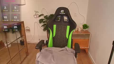 Susan online show from 03/24/26, 12:21