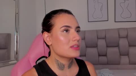 Susan online show from 10/10/25, 09:14