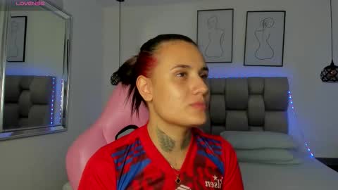 Susan online show from 12/01/25, 08:03