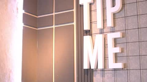 Snapshot of susan_wall chatting on 04/14/26, 02:45 susan_wall online show from 04/14/26, 02:45