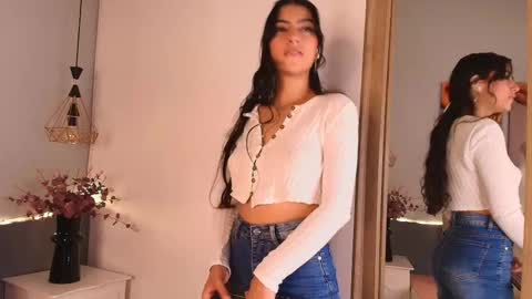 Snapshot of susana__sanchez chatting on 10/26/25, 01:17 SUSANA online show from 10/26/25, 01:17