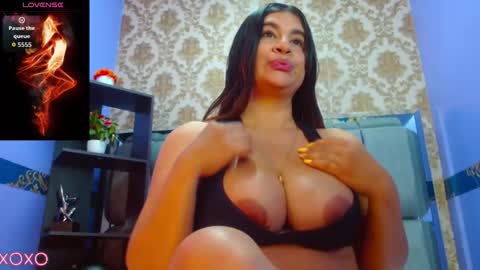 Snapshot of susana_hicks chatting on 05/28/26, 12:57 S U S A N A online show from 05/28/26, 12:57