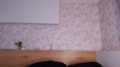 susana_huston online show from 10/09/25, 06:06