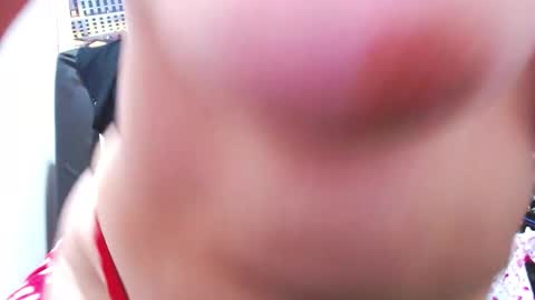  Susana  online show from 10/08/25, 01:31