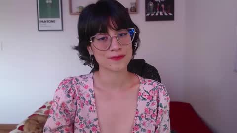 susana_w online show from 01/15/25, 10:24