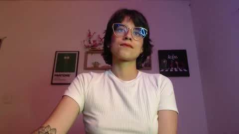 susana_w online show from 01/18/25, 04:04