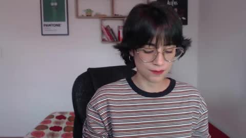 susana_w online show from 01/24/25, 09:37
