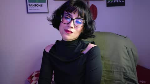 susana_w online show from 04/17/26, 01:41
