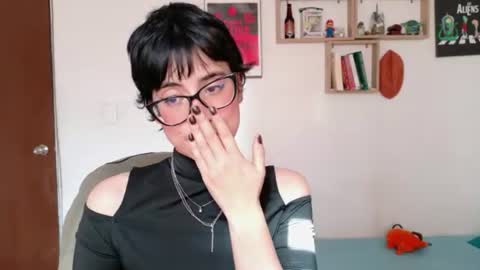 Snapshot of susana_w chatting on 06/17/26, 08:32 susana_w online show from 06/17/26, 08:32