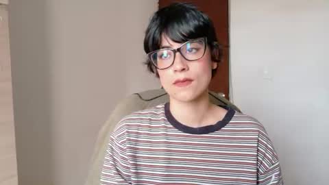 Snapshot of susana_w chatting on 07/15/26, 04:23 susana_w online show from 07/15/26, 04:23