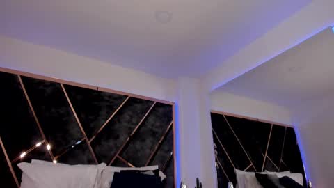 susanahenao online show from 03/01/25, 09:59