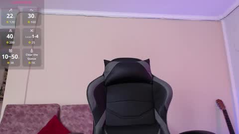 Susana hendrix    online show from 04/18/26, 06:23