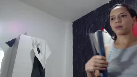 susanleroy online show from 12/28/24, 04:30