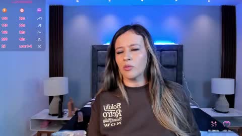 Snapshot of susann_ross chatting on 05/20/26, 10:43 Susan Everyday From 0530 to 1430 Col Time online show from 05/20/26, 10:43