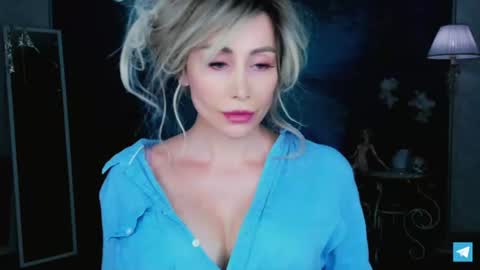 Snapshot of susannawallace chatting on 07/18/26, 02:16 InaraSerra online show from 07/18/26, 02:16