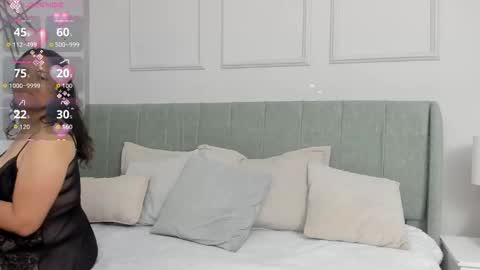 Amelia  online show from 12/16/25, 12:10