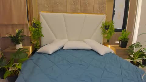 susannjohnson online show from 12/21/25, 12:51