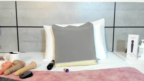 Snapshot of susanthomass chatting on 07/03/26, 07:42 susanthomass online show from 07/03/26, 07:42