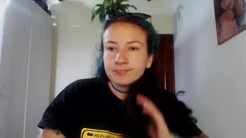 Snapshot of susi_bluee chatting on 03/21/26, 02:53 Susi online show from 03/21/26, 02:53