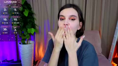 Snapshot of susiemorris chatting on 02/10/25, 01:22 Susie online show from 02/10/25, 01:22