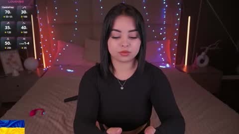 Snapshot of susiewood chatting on 03/25/26, 09:10 Susie online show from 03/25/26, 09:10