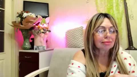SusiexNoreen online show from 04/29/26, 02:15