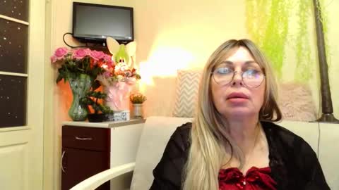SusiexNoreen online show from 05/11/26, 04:40