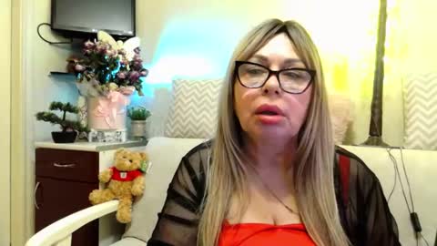 SusiexNoreen online show from 05/25/26, 01:55