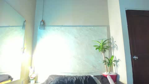 Snapshot of sussanmilf_ chatting on 01/15/25, 05:15 sussanmilf  online show from 01/15/25, 05:15