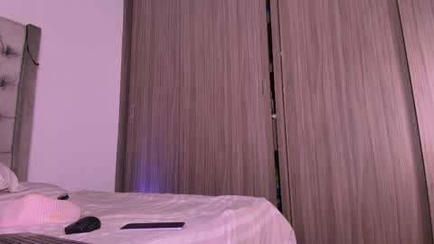 Snapshot of sussidream chatting on 04/21/26, 02:51 Andrea online show from 04/21/26, 02:51