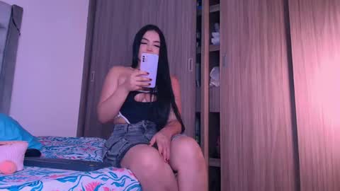 Snapshot of sussidream chatting on 05/02/26, 12:48 Andrea online show from 05/02/26, 12:48