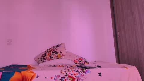 Snapshot of sussidream chatting on 07/14/26, 07:08 Andrea online show from 07/14/26, 07:08