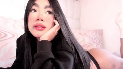 Snapshot of sussie_thompsom chatting on 03/07/26, 01:08 Sussie Tompsom online show from 03/07/26, 01:08