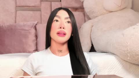 Snapshot of sussie_thompsom chatting on 03/27/26, 05:12 Sussie Tompsom online show from 03/27/26, 05:12