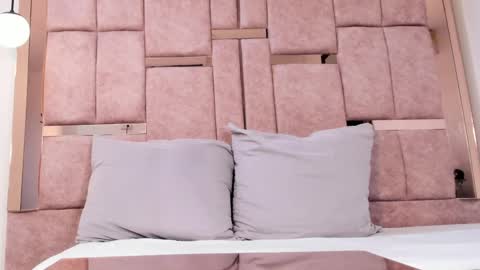 Snapshot of sussie_thompsom chatting on 04/17/26, 12:08 Sussie Tompsom online show from 04/17/26, 12:08