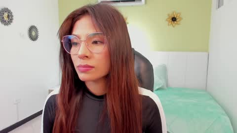 sussy_sweet4u online show from 02/02/25, 07:52