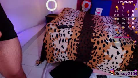 Snapshot of sussyandken21 chatting on 10/22/25, 11:21 sussy and  ken online show from 10/22/25, 11:21