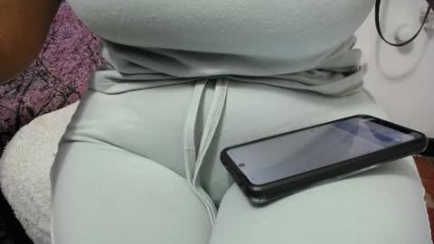 Snapshot of susy_perverttt chatting on 04/15/26, 08:09 susy_perverttt online show from 04/15/26, 08:09