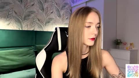 Snapshot of susyschuerholz chatting on 10/26/25, 04:24 Jessica online show from 10/26/25, 04:24