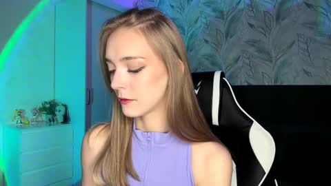 Snapshot of susyschuerholz chatting on 10/30/25, 05:24 Jessica online show from 10/30/25, 05:24