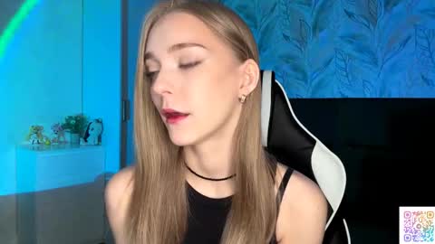 Snapshot of susyschuerholz chatting on 11/03/25, 04:08 Jessica online show from 11/03/25, 04:08