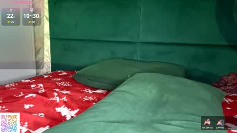 Snapshot of susyschuerholz chatting on 11/27/25, 05:15 Jessica online show from 11/27/25, 05:15