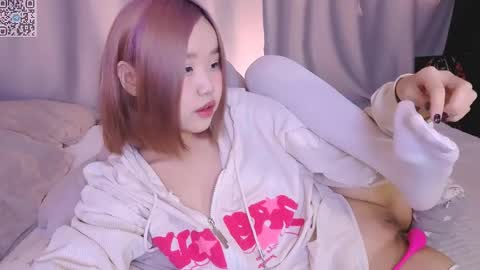 Snapshot of suuuaaa chatting on 04/21/26, 10:54 Sua online show from 04/21/26, 10:54