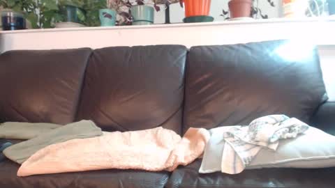 Snapshot of suv1 chatting on 01/08/25, 01:11 Otto online show from 01/08/25, 01:11