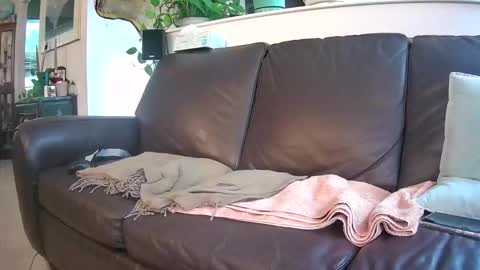 Snapshot of suv1 chatting on 09/29/25, 11:53 Otto online show from 09/29/25, 11:53