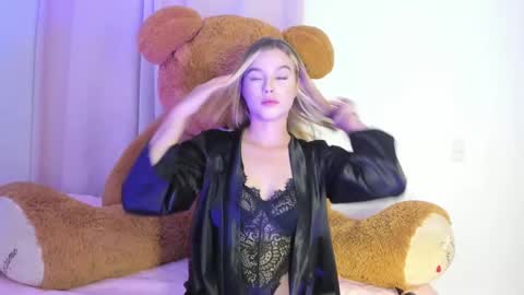 suzan__cooper2 online show from 02/06/25, 02:33