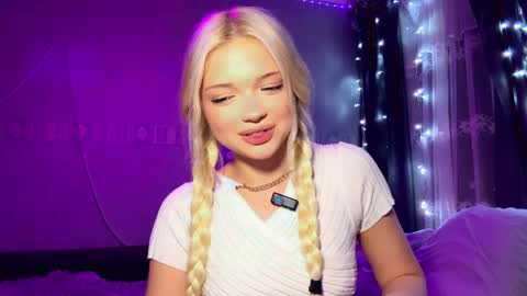 Snapshot of suzannabarmes chatting on 04/13/26, 12:05 Stacy online show from 04/13/26, 12:05