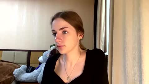 Snapshot of suzannetigerino chatting on 07/05/26, 09:16 Emila online show from 07/05/26, 09:16