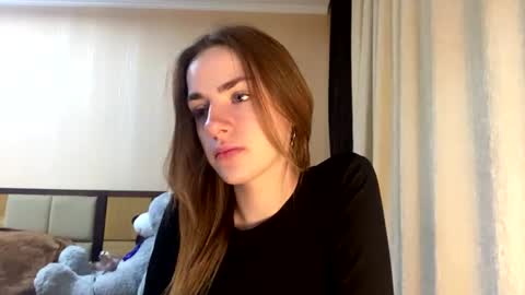 Snapshot of suzannetigerino chatting on 07/08/26, 07:24 Emila online show from 07/08/26, 07:24