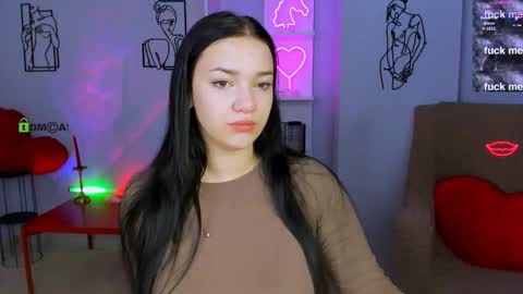 Snapshot of suzi_love chatting on 10/11/25, 12:15 suzi_love online show from 10/11/25, 12:15